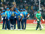 ٹی ٹوئنٹی میں 10 صفر عمر اکمل نے تلکارتنے دلشان کو جوائن کر لیا