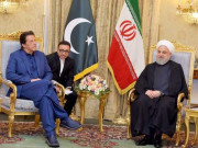 وزیراعظم کی ایرانی صدر سے ملاقات اہم معاملات پر مشاورت