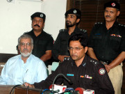 آٹو پارٹس کے تاجروں سے بھتہ وصول کرنیوالا گرفتار آپریشن سے بھتہ خوری کم ہوگئی عتیق میر