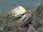 چترال میں مسافر کوچ کو ٹریفک حادثہ 6 افراد جاں بحق