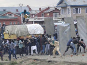 کشمیریوں کی شہید مزاحمتی لیڈرکے جنازے میں شرکت کرفیوتوڑدیا