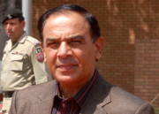 قمر زمان چوہدری نے چارج سنبھال لیا کرپشن کے تمام پرانے کیسز کھولے جائینگے