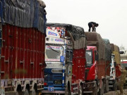 مقبوضہ کشمیر میں پھلوں سے لدے ٹرکوں پر فائرنگ سے 2 ڈرائیور ہلاک
