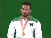 گولا گنڈا بیچنے والے کا بیٹا ریسلنگ کا عالمی چیمپئن کیسے بنا