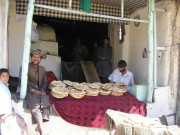 بلوچستان میں نان بائیوں کی روٹی کی قیمت نہ بڑھانے پرآزادی مارچ میں شامل ہونےکی دھمکی