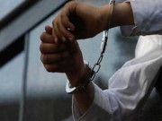 جلسہ گاہ سے مسلح مشکوک شخص پکڑا گیا پولیس کے حوالے