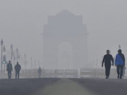 اسموگ پر قابو پانے کے لیے دہلی میں آدھی نجی گاڑیاں بند