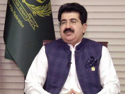 حکومت نواز شریف کو علاج کے لیے باہر بھجوائے چیئرمین سینیٹ