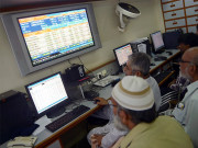کراچی اسٹاک مارکیٹ میں غیر ملکی سرمایہ کاروں کی خریداری 5نفسیاتی حدیں بیک وقت بحال