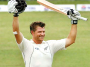 دوسرا ٹیسٹ اینڈرسن نے سنچری جڑکر کنٹرول کیویز کو تھما دیا