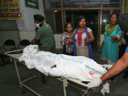 بھارت میں ماں نے نچلی ذات کے لڑکے سے پسند کی شادی کی خواہشمند بیٹی کو زندہ جلا دیا