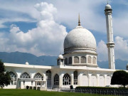 بھارت میں سکھ نے مسجد کیلیے اپنی زمین دیدی