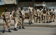 لیاری پر قبضے کی جنگ تیسرے روز بھی جاری فائرنگ دھماکے راکٹ حملے مزید13افراد ہلاک
