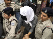 خاتون پولیس افسر نے محبت کے جال میں پھنسا کر بدنام زمانہ ڈاکو کو گرفتار کرا دیا