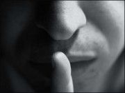 بات کرتے ہوئے احتیاط کیجئے