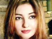 پشتوگلوکارہ گل پانڑہ نے جیون ساتھی چن لیادبئی میں بزنس مین سے منگنی