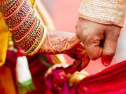 خودکشی کی کوشش کرنے والی لڑکی کی آئی سی یو میں شادی