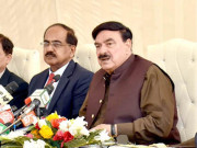 پانچ کمپنیوں کے گھپلوں میں بلاول کا نام ہے اسے پلی بارگین کرنی ہوگی شیخ رشید