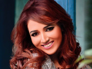 شوخ موسم میں رنگوں کی شوخیاں  