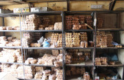 نذر و نیاز کیلیے بڑے اسٹورز نے بھی بیکری اشیا متعارف کرادیں 