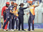 وہاب ریاض کی نو بال پر آؤٹ بیٹسمین کو ڈریسنگ روم سے واپس بلالیا گیا