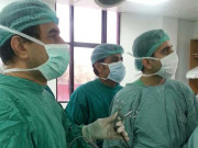 ڈاکٹر دوران زچگی خاتون کے پیٹ میں روئی اور قینچی بھول گیا