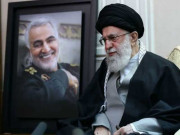 میزائل حملہ امریکا کے منہ پر طمانچہ ہے آیت اللہ خامنہ ای