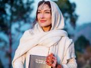 دنیا میں پرامن پاکستان کی پہچان کرانیوالی کینیڈین سیاح روزی گیبریل مسلمان ہوگئیں