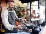 شہر بھر میں چائے کے ہوٹلوں کے منفرد نام