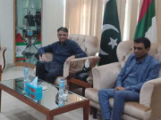 ناراض ایم کیوایم کو منانے میں پی ٹی آئی ناکام خالد مقبول استعفے پر قائم
