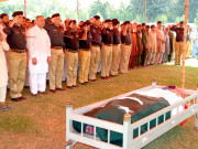 اورنگی میں شہید پولیس افسر کی نماز جنازہ ادا کردی گئی