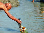 سیکڑوں پاکستانی ہندوؤں کی استھیاں گنگا میں بہائے جانے کی منتظر