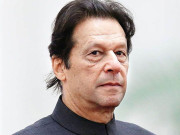 عمران خان اپنی اہلیہ پر تنقید کرنے والوں پر برس پڑے