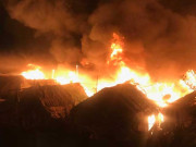 کراچی میں آتشزدگی سے 200 جھگیاں خاکستر سردی میں غریب افراد دربدر