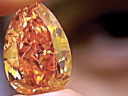 نارنجی ہیرا 315 ملین ڈالر کی ریکارڈ قیمت میں فروخت