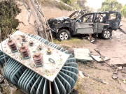 پشاور امریکی قونصلیٹ کی گاڑی پر خودکش حملہ2افراد ہلاک20زخمی 