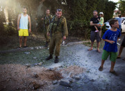 اسرائیلی فوج کی غزہ میں گولہ باری شہری زخمی فلسطینی مذاکراتی وفد مستعفی