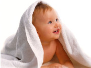 ننھے مُنوں کی پہلی غذا