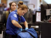 امریکی عدالت کا ایپل کمپنی کو ملازمین کی تلاشی پر معاوضہ ادا کرنے کا حکم