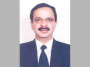 جسٹس فیصل عرب ریمارکس دینے سے گریزکرتے ہیں