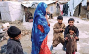افغان مہاجرین کی فوری واپسی ناگزیر