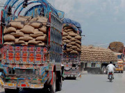 پنجاب اور اندرون سندھ سے کراچی آنے والے اجناس کے ٹرک چھینے جانے لگے