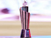 پی ایس ایل 5 کی چمچماتی ٹرافی آج کپتانوں کو مکھڑا دکھائے گی