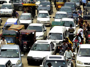 لاہور میں سڑکیں وسیع ہونے کے باوجود ٹریفک مسائل میں اضافہ