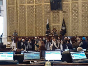 کے پی کے اسمبلی میں اپوزیشن اورحکومت کے درمیان تنازعہ شدت اختیارکرگیا