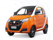 کراؤن گروپ نے الیکٹرک کار اسکوٹر اور رکشہ متعارف کرادیا