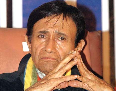 https://img.express.pk/media/images/2-dev-anand/2-dev-anand.webp