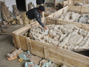 نوادرات کیس کے مرکزی ملزمان تاحال قانون کی گرفت سے باہر