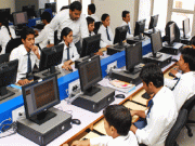 سندھ میں میٹرک کے طلبہ دو دہائیوں بعد جدید کمپیوٹر سائنس پڑھیں گے