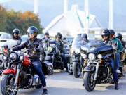 جونٹی رہوڈز موٹر سائیکل پر اسلام آباد کی سیر کو نکل پڑے